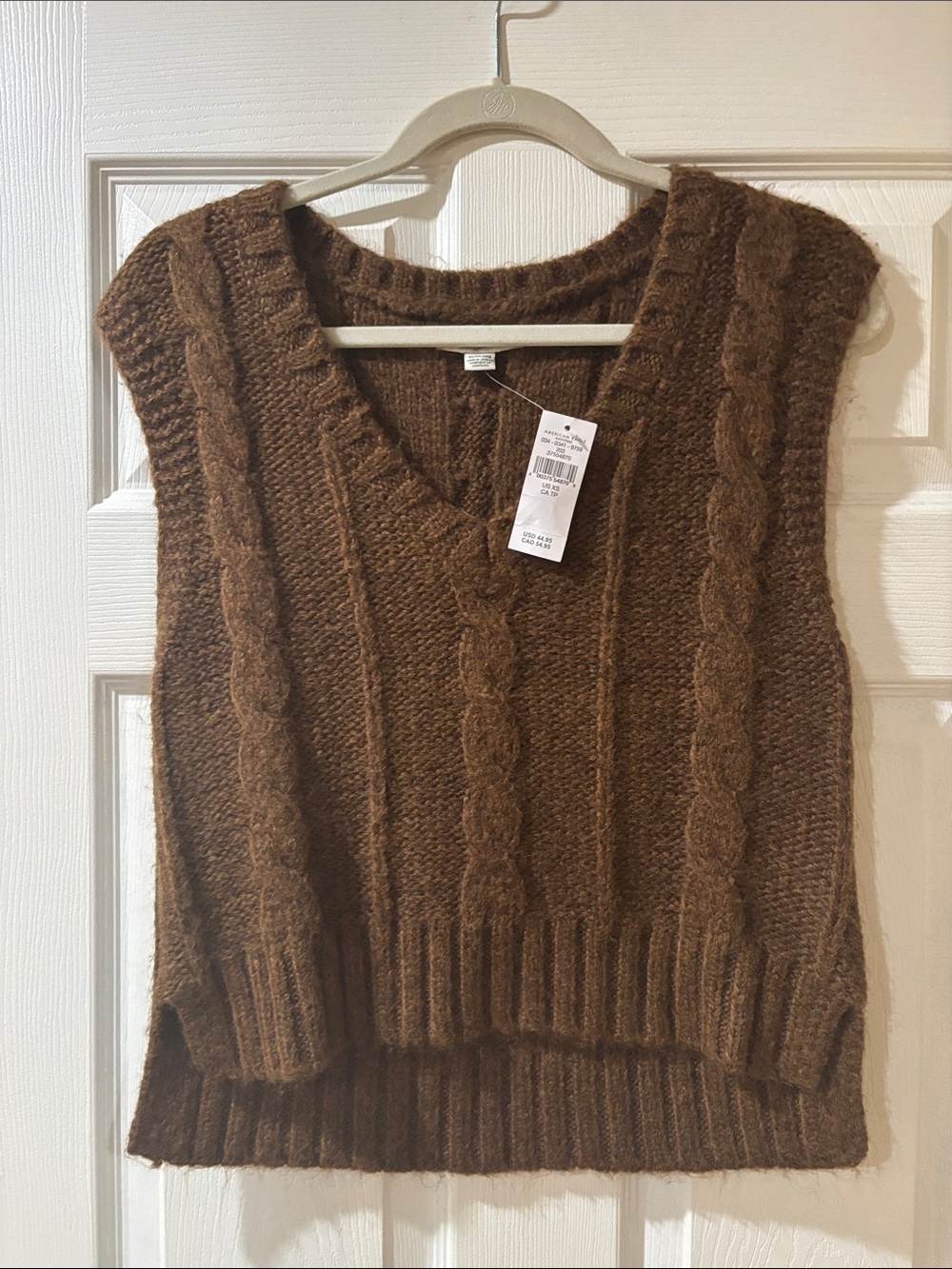 American Eagle Outfitters Brown Cable-Knit V-Neck Sweater Vest